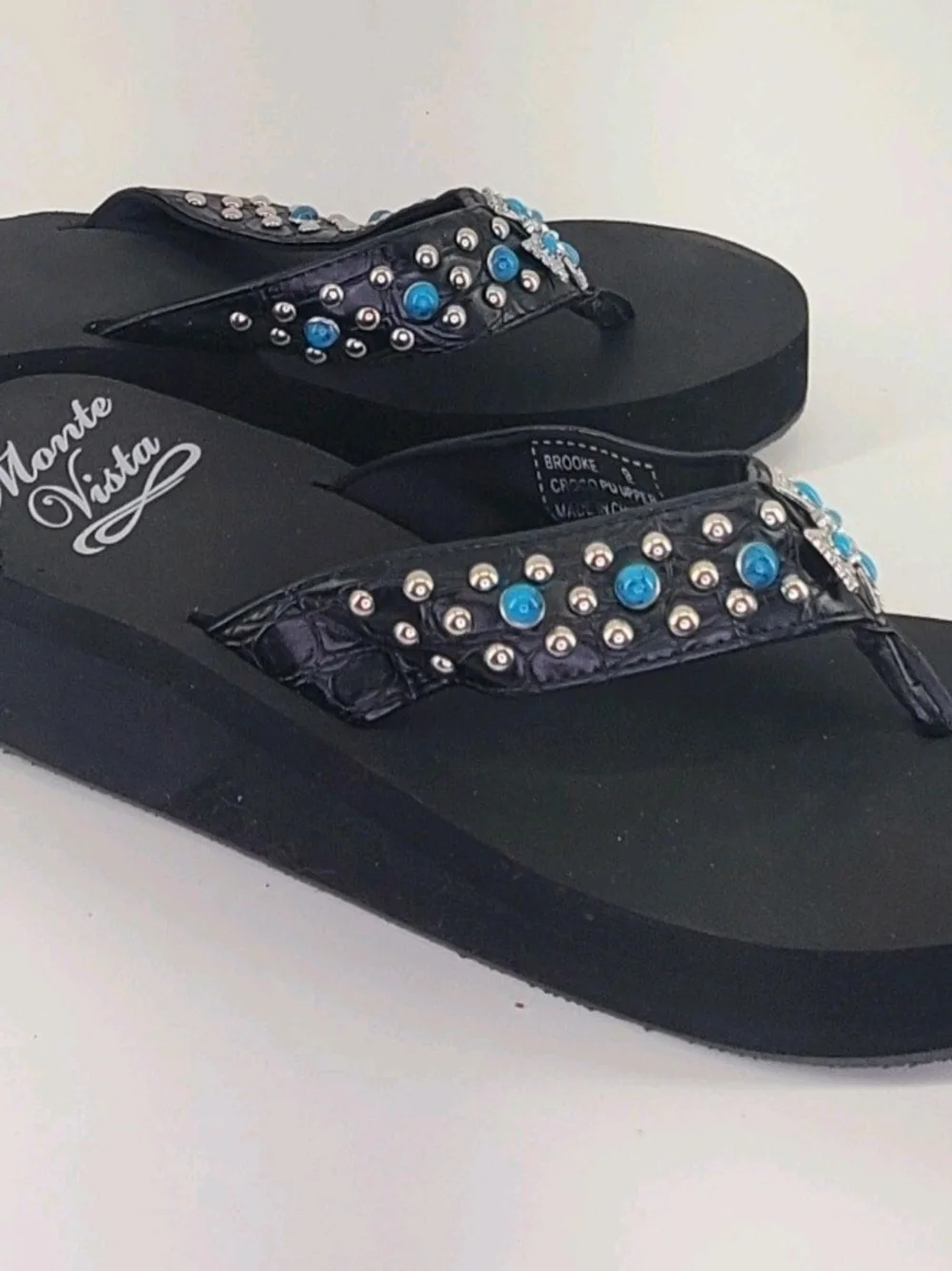 Monte Vista Womens Turquoise & Studded Platform Thong Sandals W/Maltese Cross
